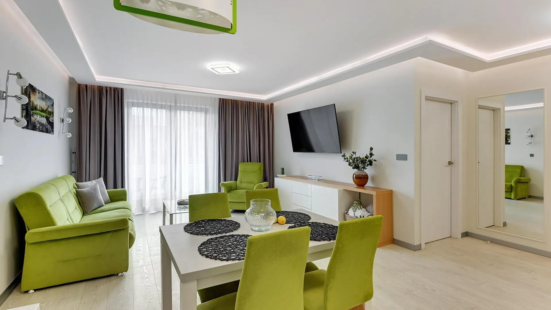 Aura - Riverside & Parking By Downtown Apartments Danzica