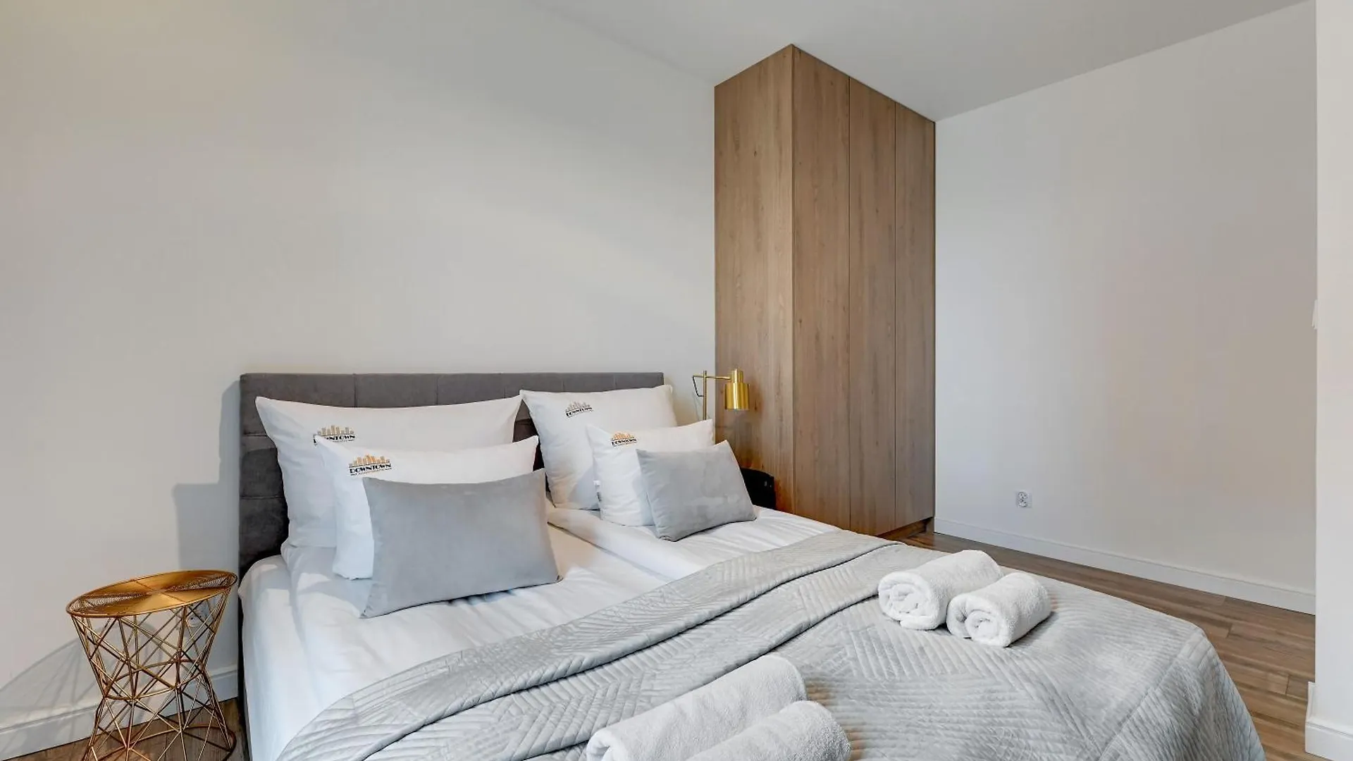 Aura - Riverside & Parking By Downtown Apartments Danzica Polonia