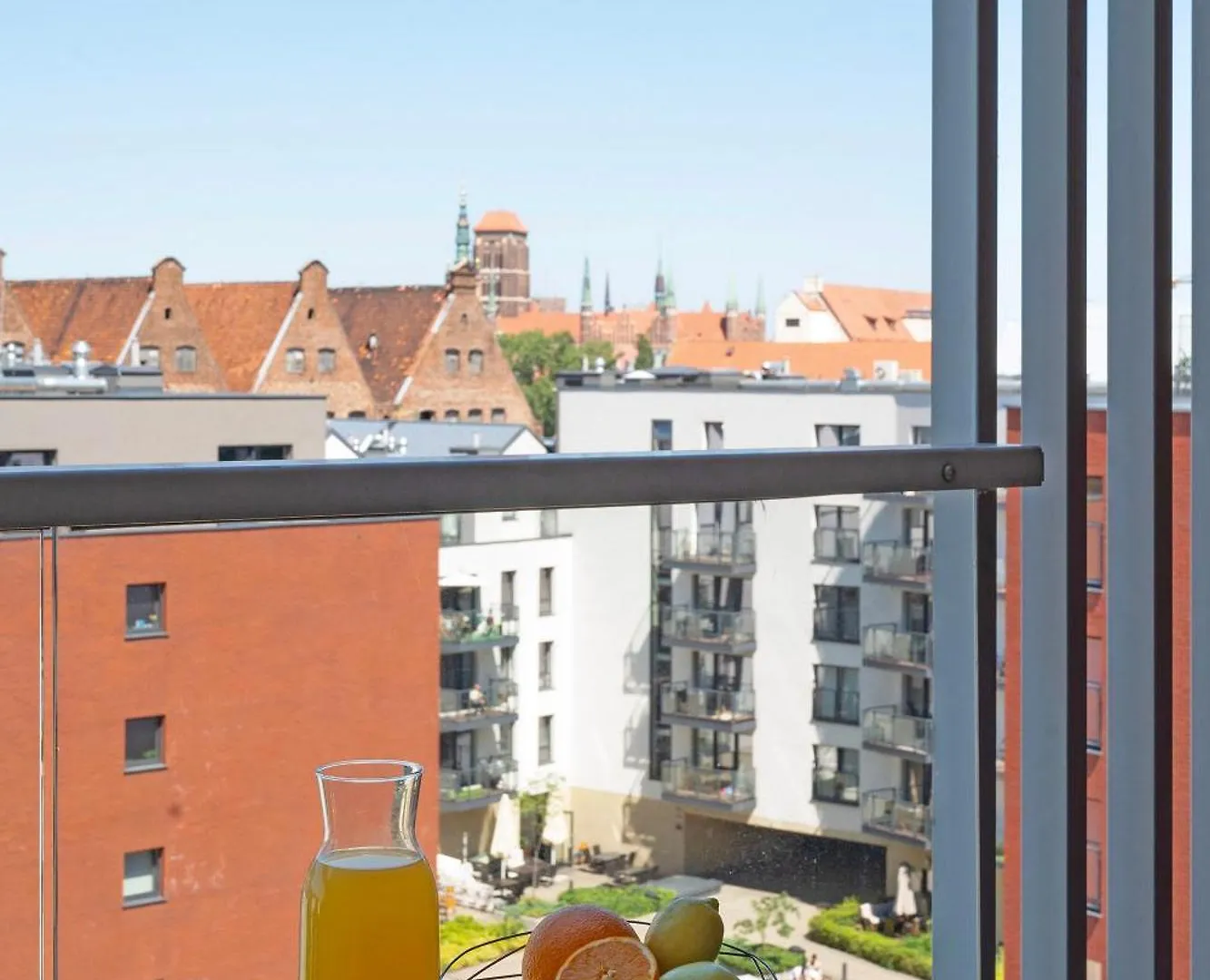 Downtown Apartments Aura - Riverside & Parking Gdansk Poland