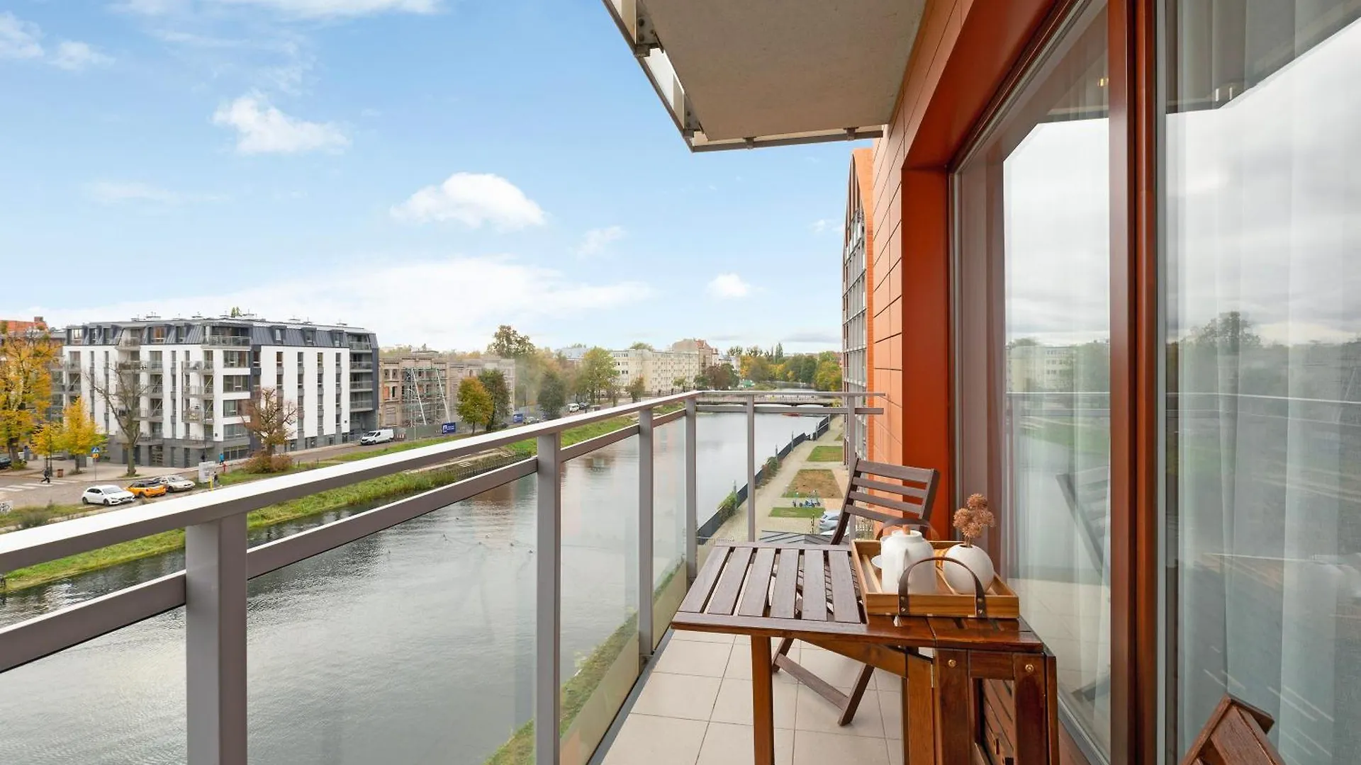 Downtown Apartments Aura - Riverside & Parking Gdansk