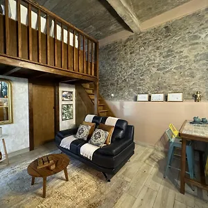 https://victoria-tiny-stone-house.madeira-islandshotels.com